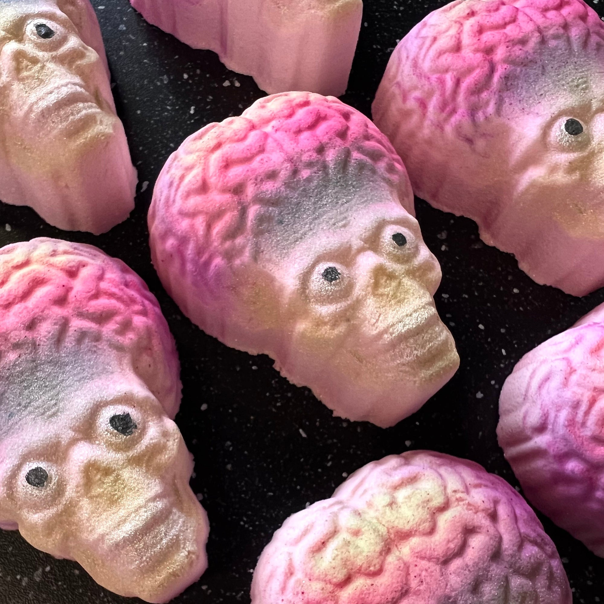 Alien Brains Luxury Bath Bomb