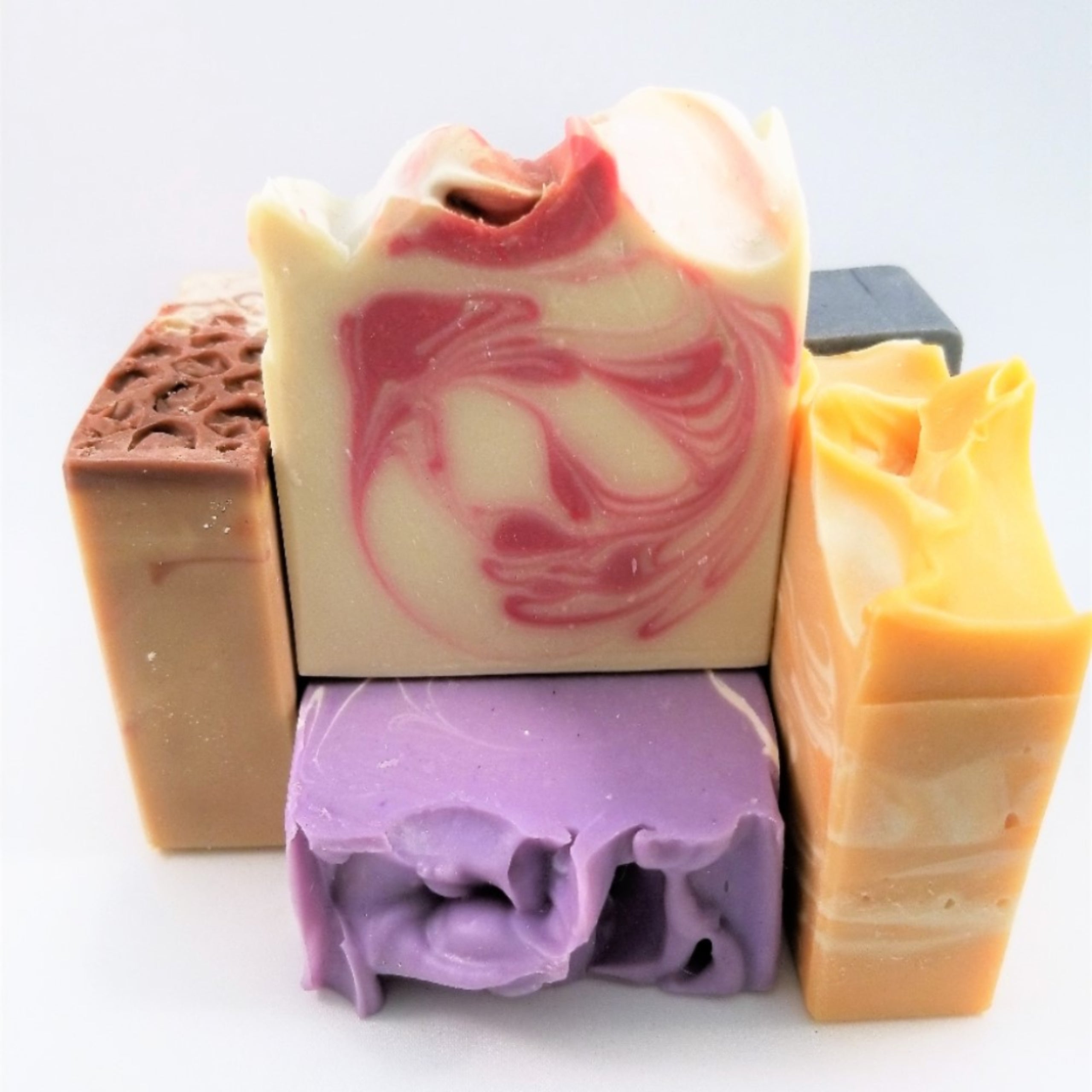 https://www.botanicalpropaganda.com/cdn/shop/articles/cold_process_soap_2560x.jpg?v=1525237120