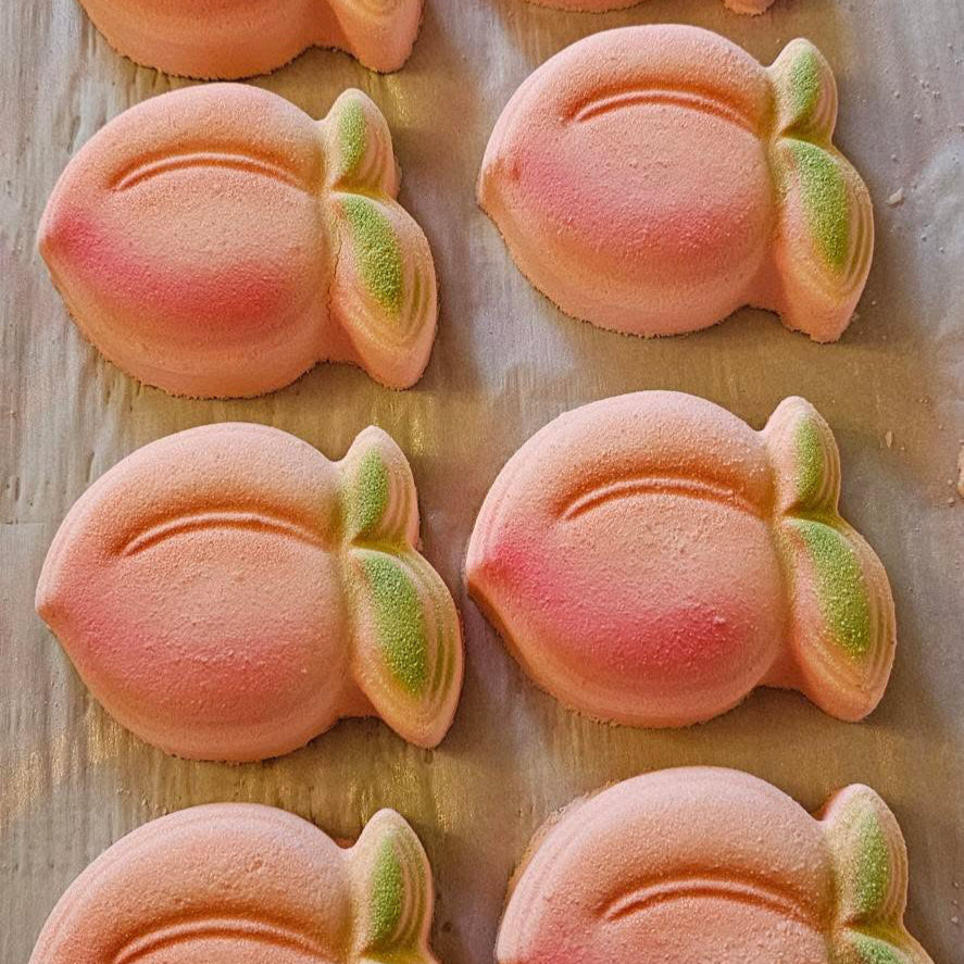 Peachy Luxury Bath Bomb