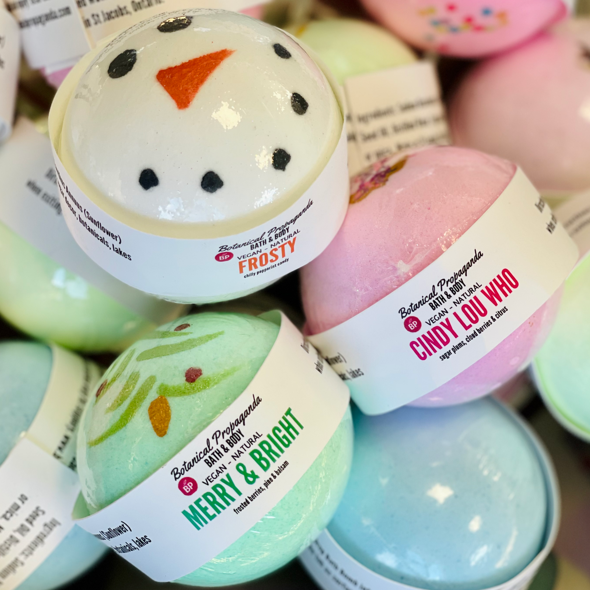 Round shop bath bombs